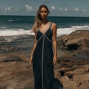 Dissh Bella Dress NWT